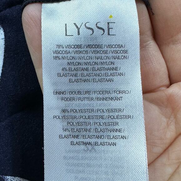 Lysse Brush Petals True Navy Wide Leg Cropped Ponte Pull On Pants Plus 2X - Picture 13 of 14